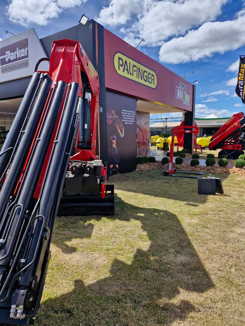PALFINGER NA BAHIA FARM SHOW